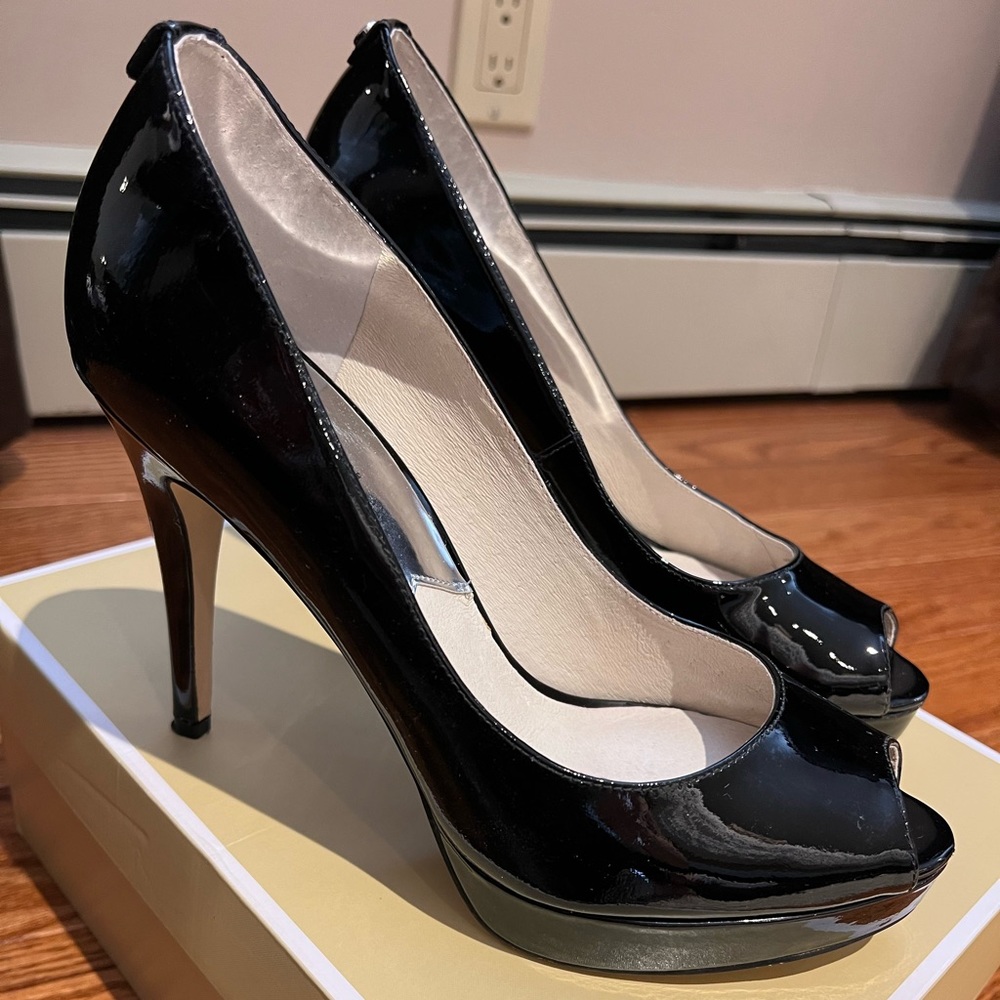 Michael Kors York Patent Leather Peep toe pump